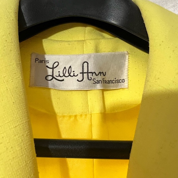 VINTAGE Jacket - Picture 3 of 4